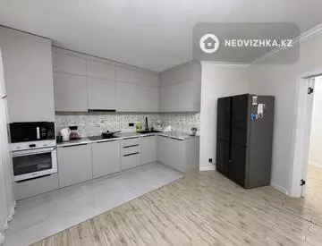 6-комнатная квартира, этаж 8 из 9, 280 м², миниатюра 10