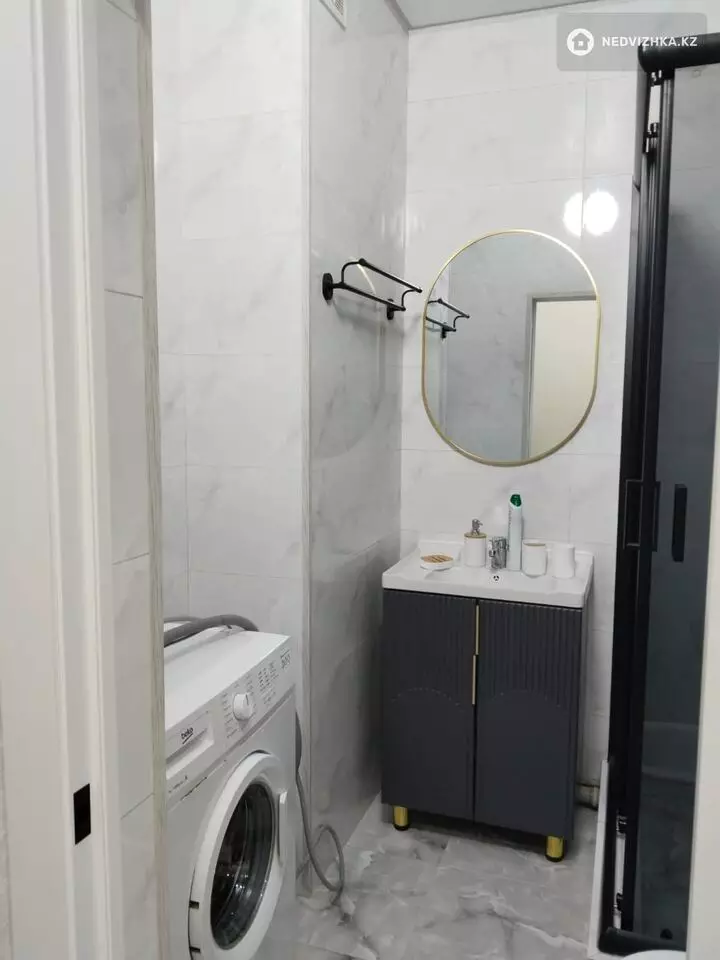 1-комнатная квартира, этаж 4 из 5, 38 м², На длительный срок, фотография 4