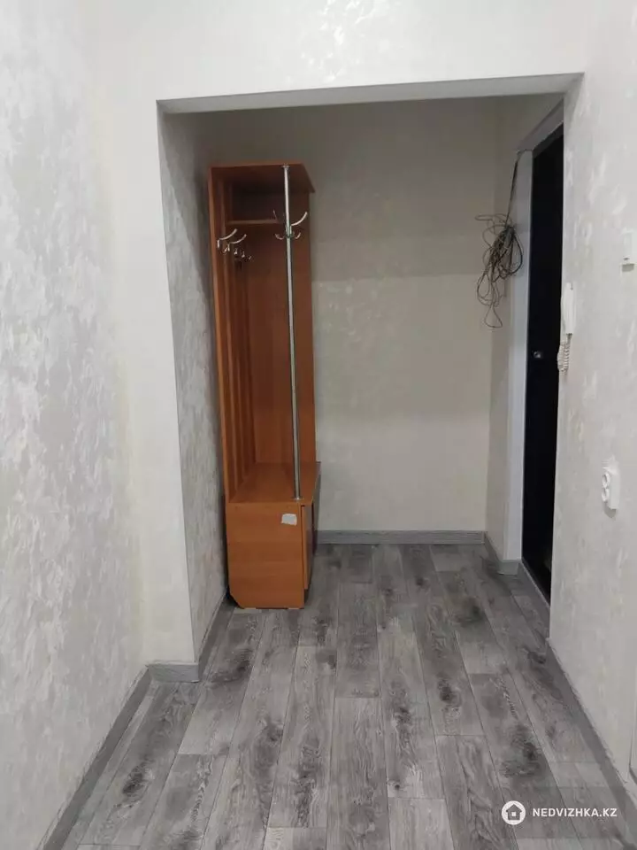 1-комнатная квартира, этаж 4 из 5, 38 м², На длительный срок, фотография 5