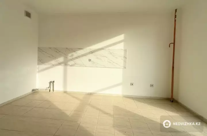 1-комнатная квартира, этаж 4 из 10, 51 м², фотография 3