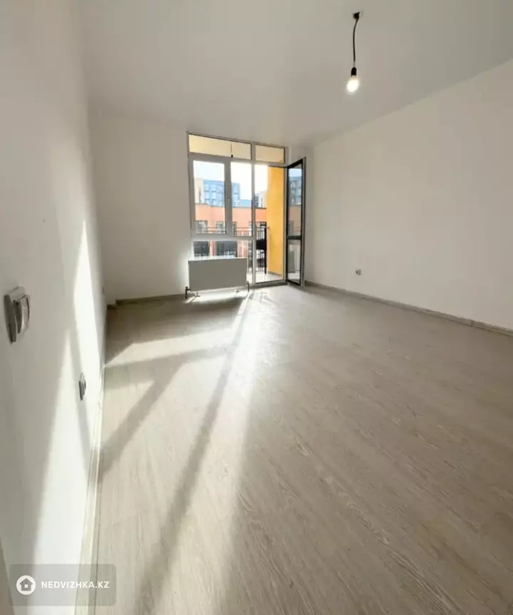 1-комнатная квартира, этаж 4 из 10, 51 м², фотография 4