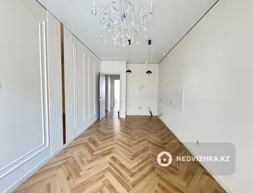 2-комнатная квартира, этаж 10 из 12, 47 м², миниатюра 1