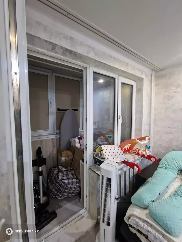 1-комнатная квартира, этаж 3 из 5, 32 м², фотография 2