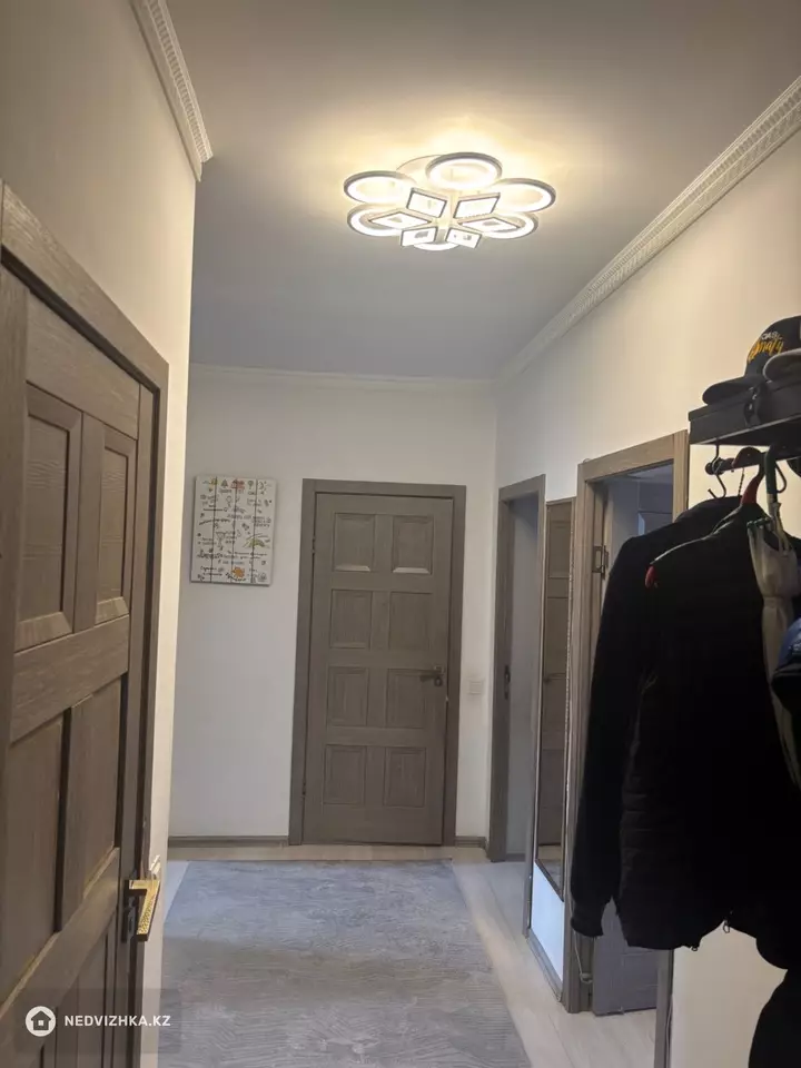 3-комнатная квартира, этаж 3 из 5, 81 м²