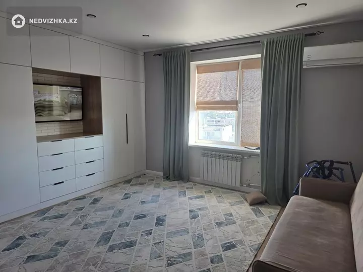 1-комнатная квартира, этаж 5 из 5, 50 м², фотография 4