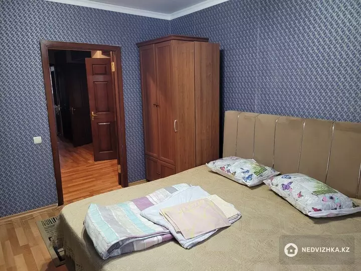 3-комнатная квартира, этаж 2 из 3, 78 м², На длительный срок, фотография 4