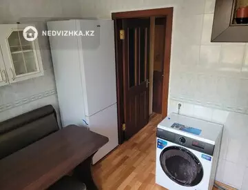 3-комнатная квартира, этаж 2 из 3, 78 м², На длительный срок, миниатюра 12