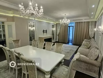 4-комнатная квартира, этаж 2 из 3, 198 м², миниатюра 8