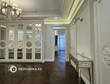 4-комнатная квартира, этаж 2 из 3, 198 м², миниатюра 12