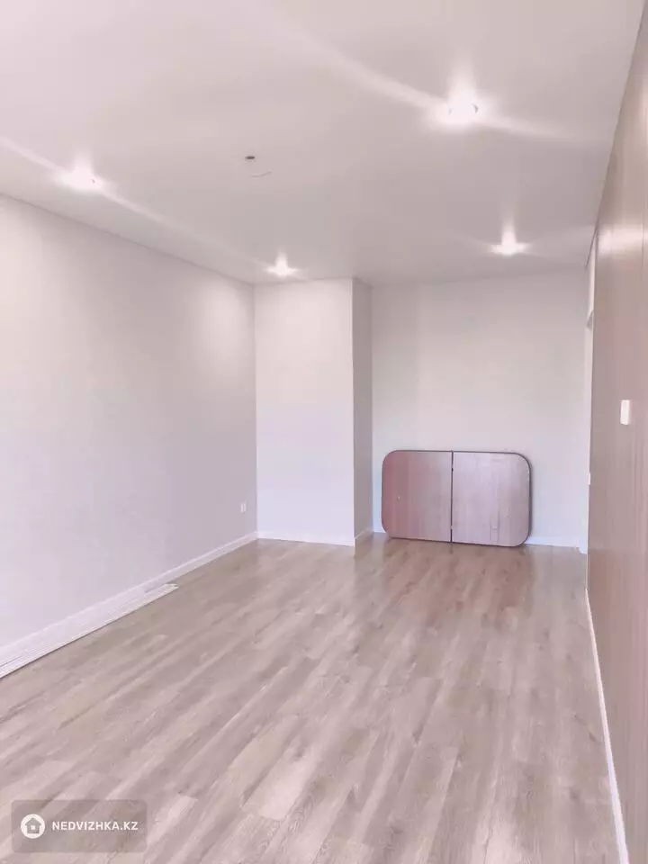 3-комнатная квартира, этаж 6 из 11, 95 м², фотография 5
