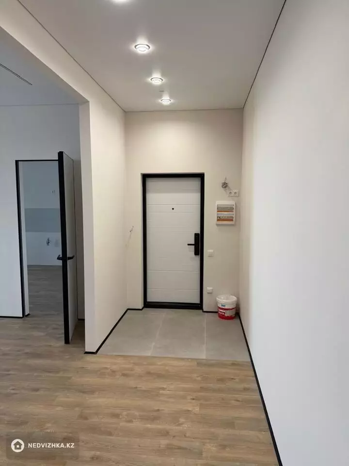 3-бөлмелі пәтер, қабат 11 барлық қабат саны 16, 103 м²