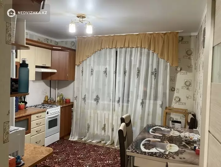 2-комнатная квартира, этаж 5 из 5, 67 м², фотография 4