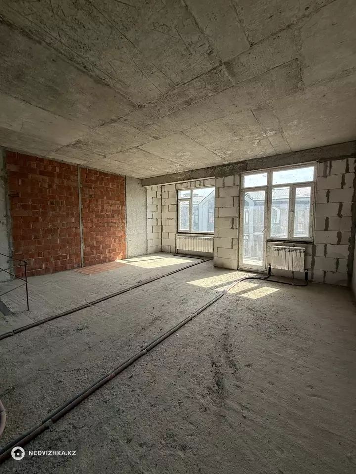 4-комнатный дом, 2 соток, 144 м², фотография 3