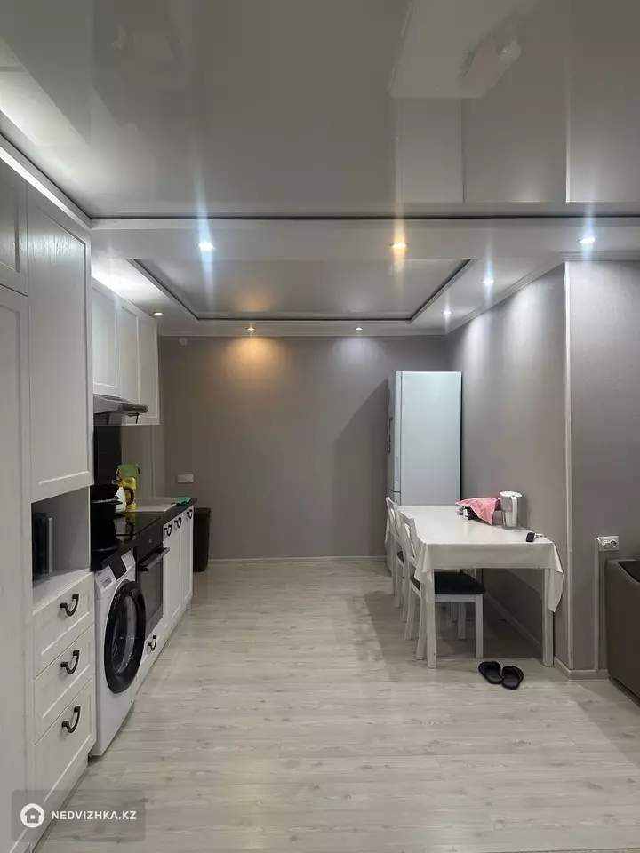 1-комнатная квартира, этаж 3 из 10, 43 м², фотография 4