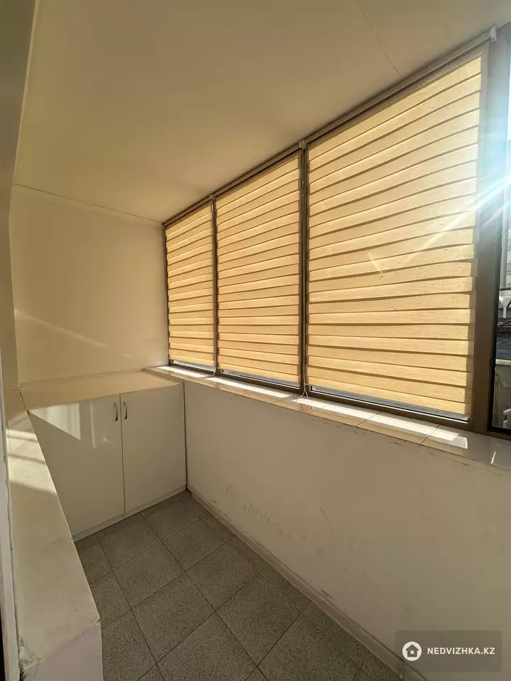 1-комнатная квартира, этаж 3 из 10, 43 м², фотография 3