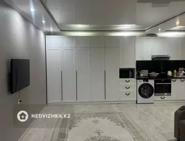 1-комнатная квартира, этаж 3 из 10, 43 м², миниатюра 12