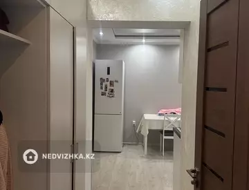 1-комнатная квартира, этаж 3 из 10, 43 м², миниатюра 6