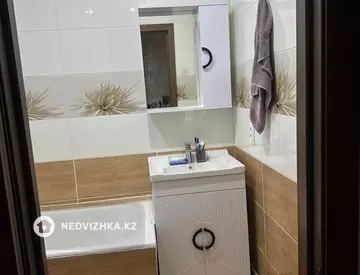 1-комнатная квартира, этаж 3 из 10, 43 м², миниатюра 10