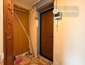 2-комнатная квартира, этаж 1 из 5, 36 м², миниатюра 6