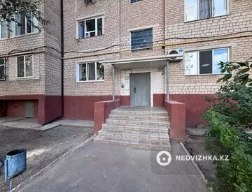 3-комнатная квартира, этаж 4 из 5, 87 м², миниатюра 2