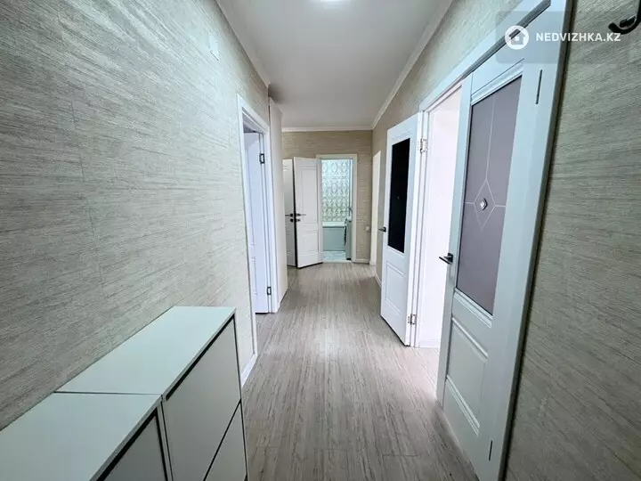 3-комнатная квартира, этаж 4 из 5, 87 м², фотография 5