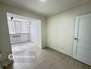 3-комнатная квартира, этаж 4 из 5, 87 м², миниатюра 9