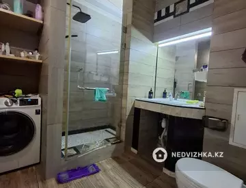 3-комнатная квартира, этаж 7 из 19, 80 м², миниатюра 1