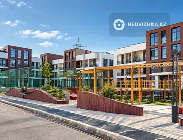 2-комнатная квартира, этаж 3 из 3, 80 м²