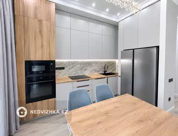 2-комнатная квартира, этаж 3 из 3, 80 м², миниатюра 8