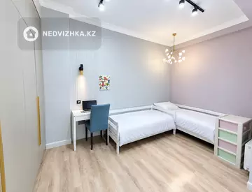 2-комнатная квартира, этаж 3 из 3, 80 м², миниатюра 10