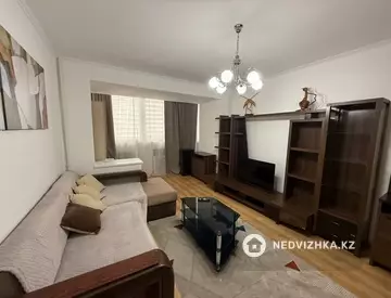 2-комнатная квартира, этаж 2 из 5, 64 м²