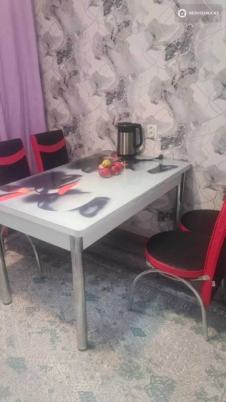 1-комнатная квартира, этаж 5 из 9, 40 м², На длительный срок, фотография 4