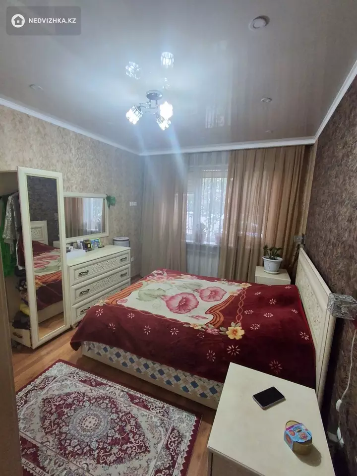 3-комнатная квартира, этаж 1 из 9, 88 м², фотография 3