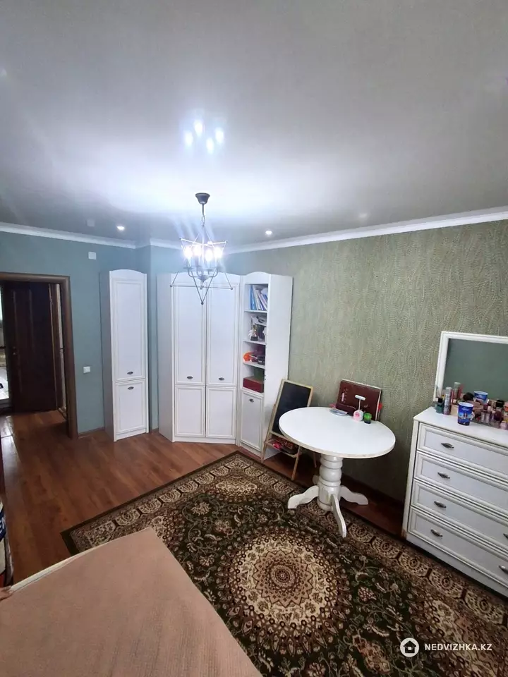 3-комнатная квартира, этаж 1 из 9, 88 м², фотография 5