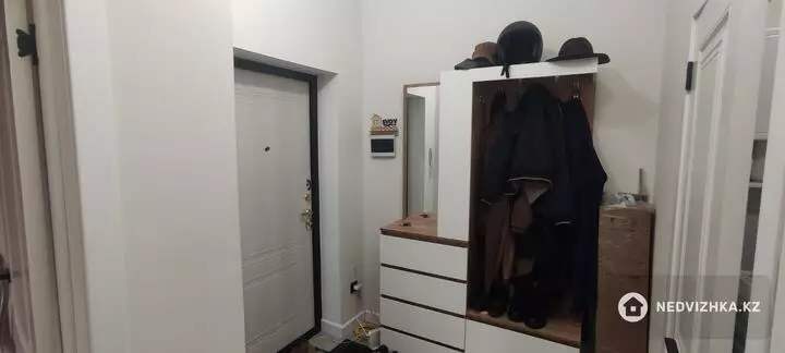 1-комнатная квартира, этаж 2 из 10, 42 м², фотография 4