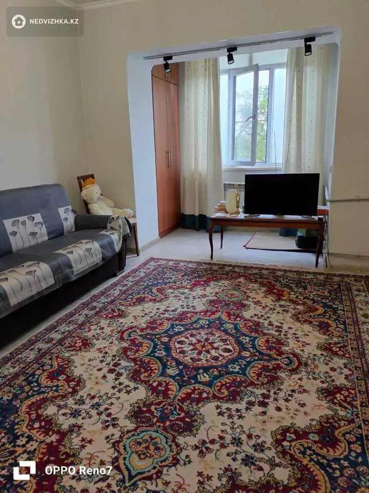 2-комнатная квартира, этаж 3 из 4, 38 м²
