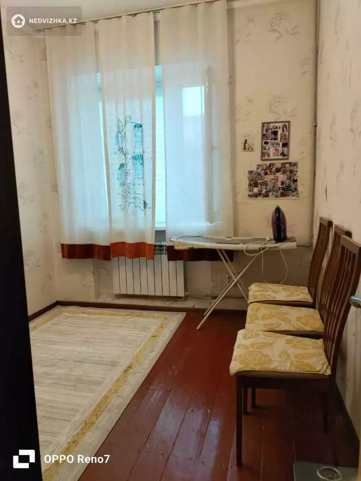 2-комнатная квартира, этаж 3 из 4, 38 м², фотография 3
