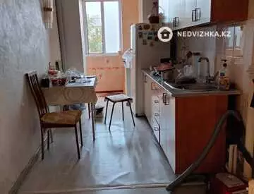 2-комнатная квартира, этаж 3 из 4, 38 м², миниатюра 5