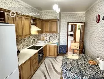 3-комнатная квартира, этаж 11 из 14, 95 м², миниатюра 12