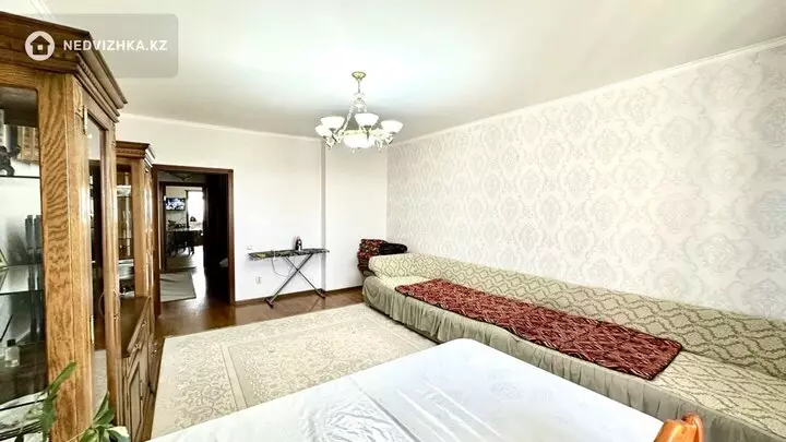 3-комнатная квартира, этаж 11 из 14, 95 м², фотография 2