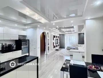 3-комнатная квартира, этаж 11 из 12, 113 м², миниатюра 1