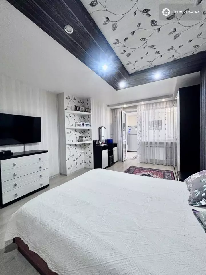 3-комнатная квартира, этаж 11 из 12, 113 м², фотография 3