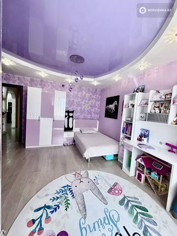 3-комнатная квартира, этаж 11 из 12, 113 м², фотография 4