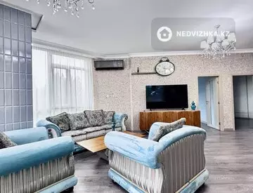 3-комнатная квартира, этаж 3 из 5, 146 м², миниатюра 2