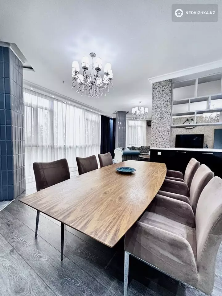 3-комнатная квартира, этаж 3 из 5, 146 м², фотография 3