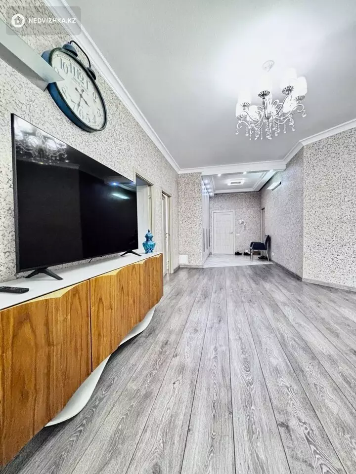 3-комнатная квартира, этаж 3 из 5, 146 м², фотография 5