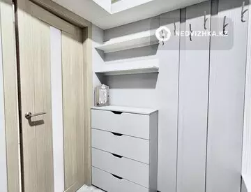 3-комнатная квартира, этаж 3 из 5, 146 м², миниатюра 12