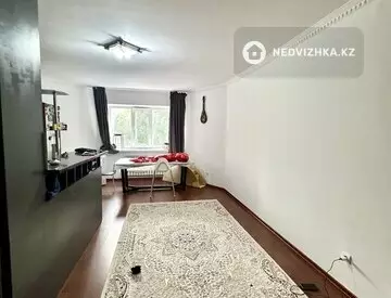 2-комнатная квартира, этаж 2 из 10, 70 м², миниатюра 4