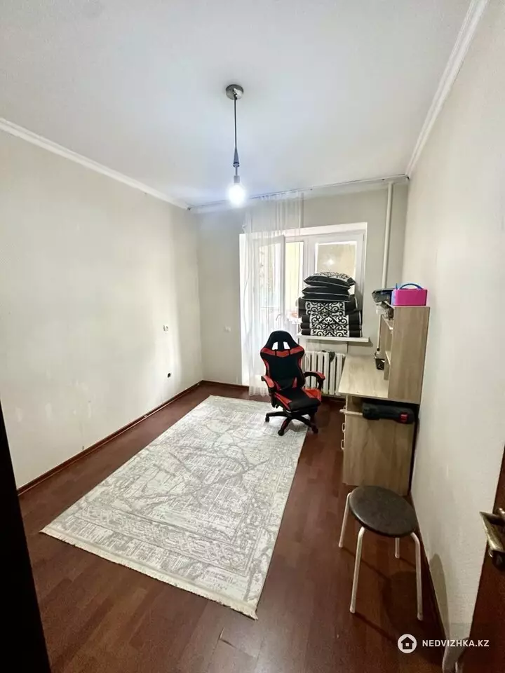 2-комнатная квартира, этаж 2 из 10, 70 м², фотография 5