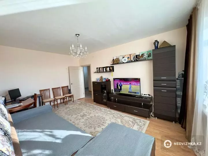 2-комнатная квартира, этаж 15 из 19, 62 м², фотография 4